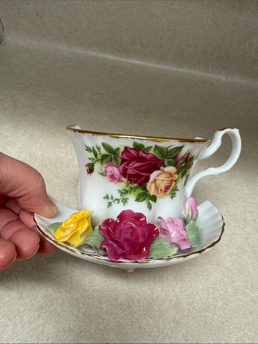 Royal Albert old country roses nightlight - Picture 2 of 5